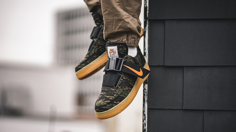 Giày Nike Carhartt Wip X Air Force 1 Utility Low Premium 'Camo' Av4112-300  - Authentic-Shoes