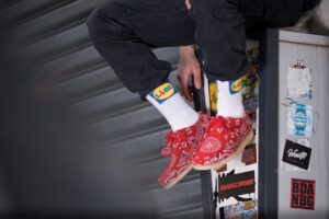 Giay Clarks x Supreme Wallabee Bandana 'Red' 261-42399