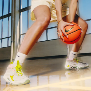 Giay Nike Cosmic Unity 3 'Phantom Bright Cactus' DV9087-001