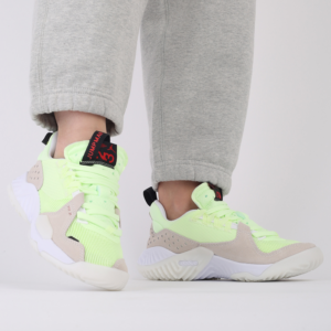 Giay Nike Air Jordan Delta 'Barely Volt' CT1003-700
