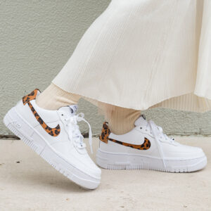 Alternative view of Giày Nike Wmns Air Force 1 Pixel SE 'Leopard Print' CV8481-100