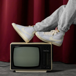 Alternative view of Giày Nike Blazer Mid '77 Vintage 'Popcorn' CW6421-100