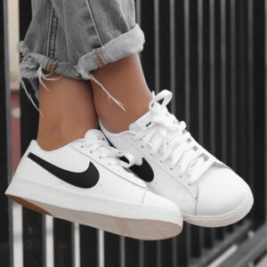 Alternative view of Giày Nike Blazer Low GS 'White Black' CZ7576-103
