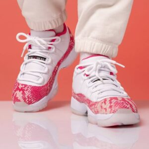 Alternative view of Giày Nike Wmns Air Jordan 11 Retro Low 'Pink Snakeskin' AH7860-106
