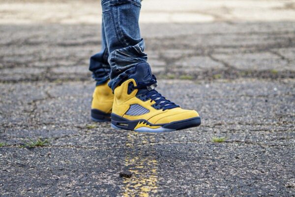 Giày Nike Air Jordan 5 Retro SP 'Michigan' CQ9541-704 - Hình ảnh 4