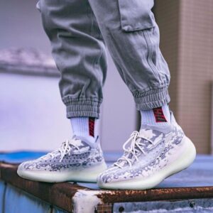 Alternative view of Giày Adidas Yeezy Boost 380 Alien FV3260