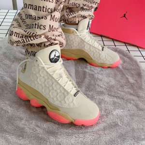 Alternative view of Giày Nike Air Jordan 13 Retro GS 'Chinese New Year' CW4683-100