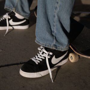 Alternative view of Giày Nike SB Blazer Zoom Low 'Black' 864347-019