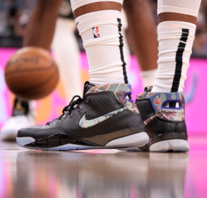 Giay Nike Kobe 1 'Prelude 81 Points' 640221-001