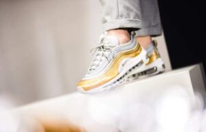 Alternative view of Giày Nike Air Max 97 'Vast Grey Metallic Gold' AQ4137-001