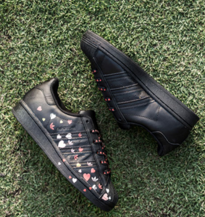 Alternative view of Giày Adidas Wmns Superstar 'Valentine's Day'  FV3288