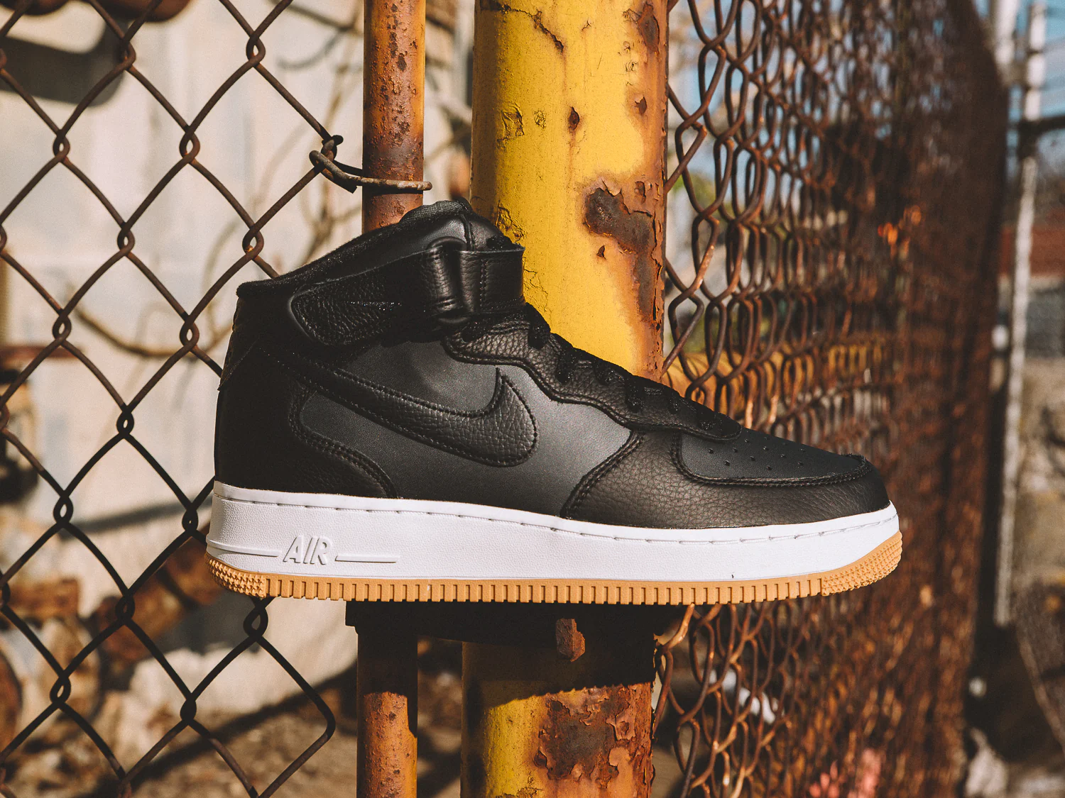 Nike Air Force 1 Mid Black/Gum DV7585-001