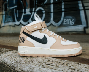 Giay Nike Air Force 1 Mid Shimmer 'Pale Ivory' DX2938-200