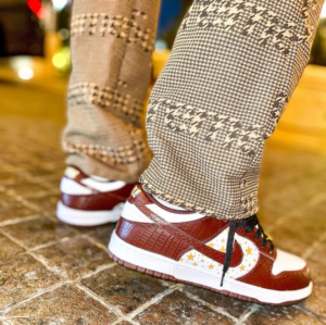 Nike SB Dunk Low Supreme Barkroot Brown