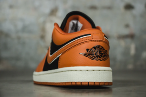 Giay Nike Air Jordan 1 Low 'Sport Spice Black' DV1299-800