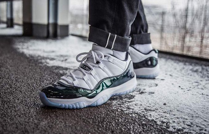 Air Jordan 11 Retro Low 'Emerald