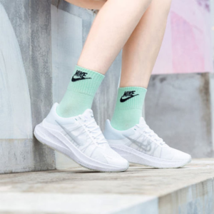 Giay Nike Zoom Winflo 8 'White Metallic Silver' CW3421-104