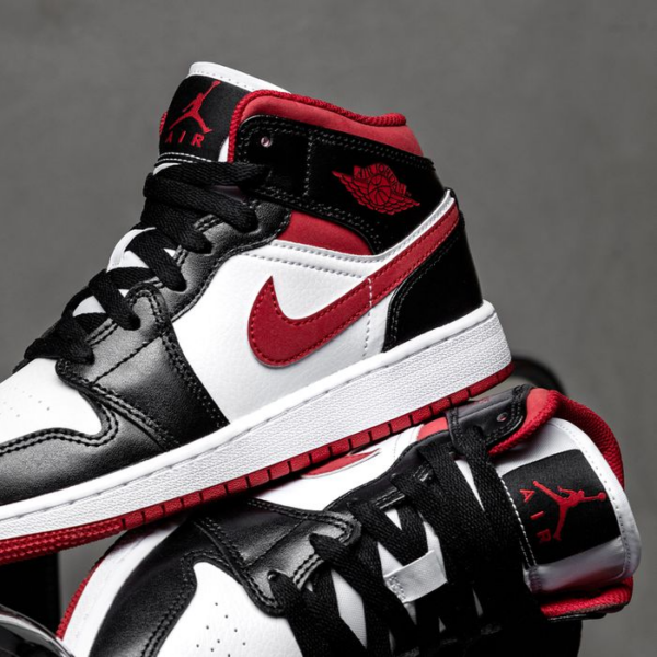Giày Nike Air Jordan 1 Mid GS 'Black Gym Red' DJ4695-122 - Hình ảnh 5