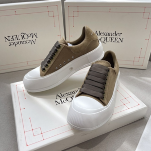 Alternative view of Giày Alexander McQueen Wmns Deck Lace-Up Plimsoll 'Khaki' 654593-W4PQ1-3227