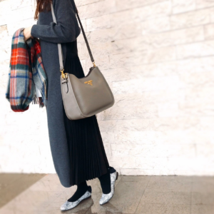 Alternative view of Túi Prada Vitello Dino Hobo Bag 1BC073-2BBE-F0572-V-DOO