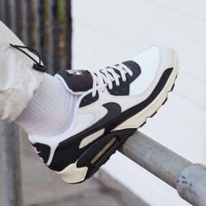 Alternative view of Giày Nike Air Max 90 'Phantom Coconut Milk' DQ8974-100