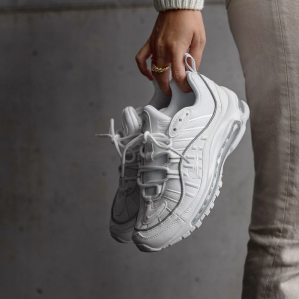 Giày Nike Wmns Air Max 98 'Triple White' AH6799-114 - Hình ảnh 2