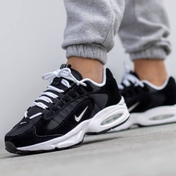 Giày Nike Air Max Triax LE 'Black Suede' CT0171-002 - Ảnh 4