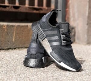 Alternative view of Giày Adidas Wmns NMD R1 'Fading Glitch Black' EF4276