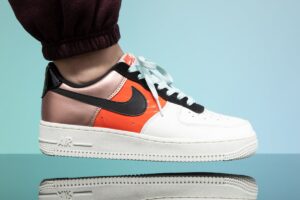 Alternative view of Giày Nike Air Force 1 Low 'Mettallic Red Bronze' CT3429-900