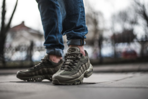 Alternative view of Giày Nike Air Max 95 Premium 'Neutral Olive' 538416-201