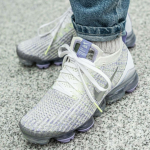 Alternative view of Giày Nike Wmns Air VaporMax Flyknit 3 'Barely Volt' AJ6910-102