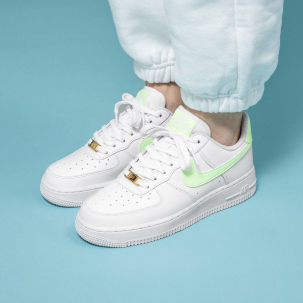 Giày Nike Wmns Air Force 1 Low 'Barely Volt' 315115-155 - Hình ảnh 3