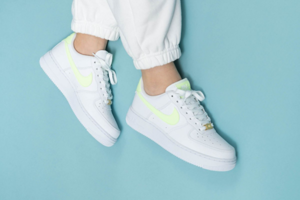 Giày Nike Wmns Air Force 1 Low 'Barely Volt' 315115-155 - Hình ảnh 6