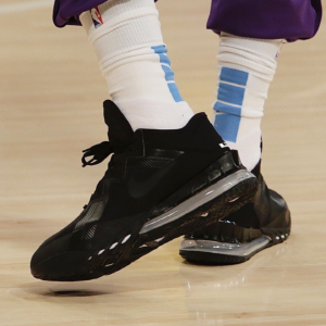 Alternative view of Giày Nike LeBron 18 Low 'Zero Dark 23' CV7562-004