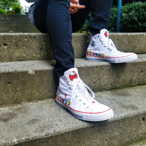 Giay Converse Hello Kitty x Chuck Taylor All Star Canvas Hi 'White' 162944C