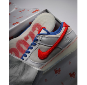 Giay Nike Dunk Low Retro Year of the Rabbit 'White Varsity Royal' FD4203-161