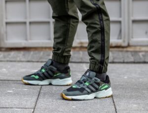 Alternative view of Giày Adidas Yung-96 'Olive Gum' F35018