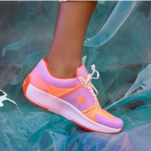 Alternative view of Giày Converse Run Star Translucent Ox 'Lava Glow Barely Grape' 163114C