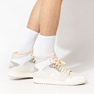 Alternative view of Giày Nike Air Jordan 1 Mid SE Craft 'Inside Out' DM9652-100