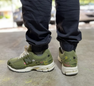 Alternative view of Giày New Balance 2002R 'Bryant Giles What Now' M2002RAG