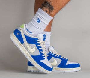Giay Nike Dunk Low Pro SB 'Fly Streetwear' DQ5130-400