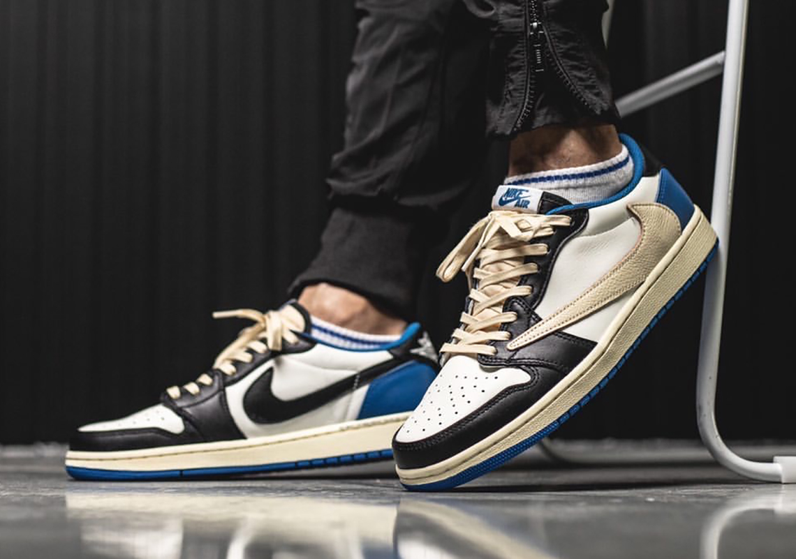 Giày Nike Travis Scott X Air Jordan 1 Retro Low Dm7866-140