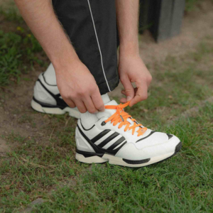 Alternative view of Giày Adidas Juventus FC x ZX 6000 'A-ZX Series Home Kit' FZ0345