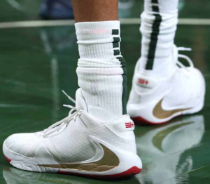 Alternative view of Giày Nike Zoom Freak 1 Roses BQ5422-100