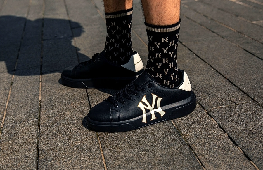 MLB Chunky Classic New York Yankees Shoes Black 3ASXXA11N-50BKS