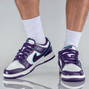 Giay Nike Dunk Low 'Chenille Swoosh Grand Purple' DQ7683-100