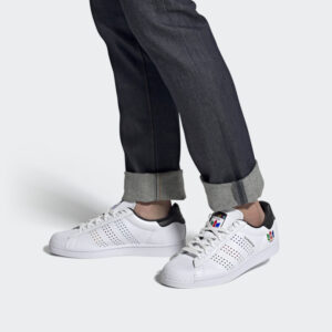 Alternative view of Giày Adidas Superstar 'Colorful Trefoil Cloud White' FW5388