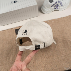 Alternative view of Mũ MLB Gothic Address Structure New York Yankees Begie 32CPKP111-50B