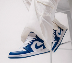 Giay Nike Air Jordan 1 Low 'White Dark Marina Blue' DC0774-114