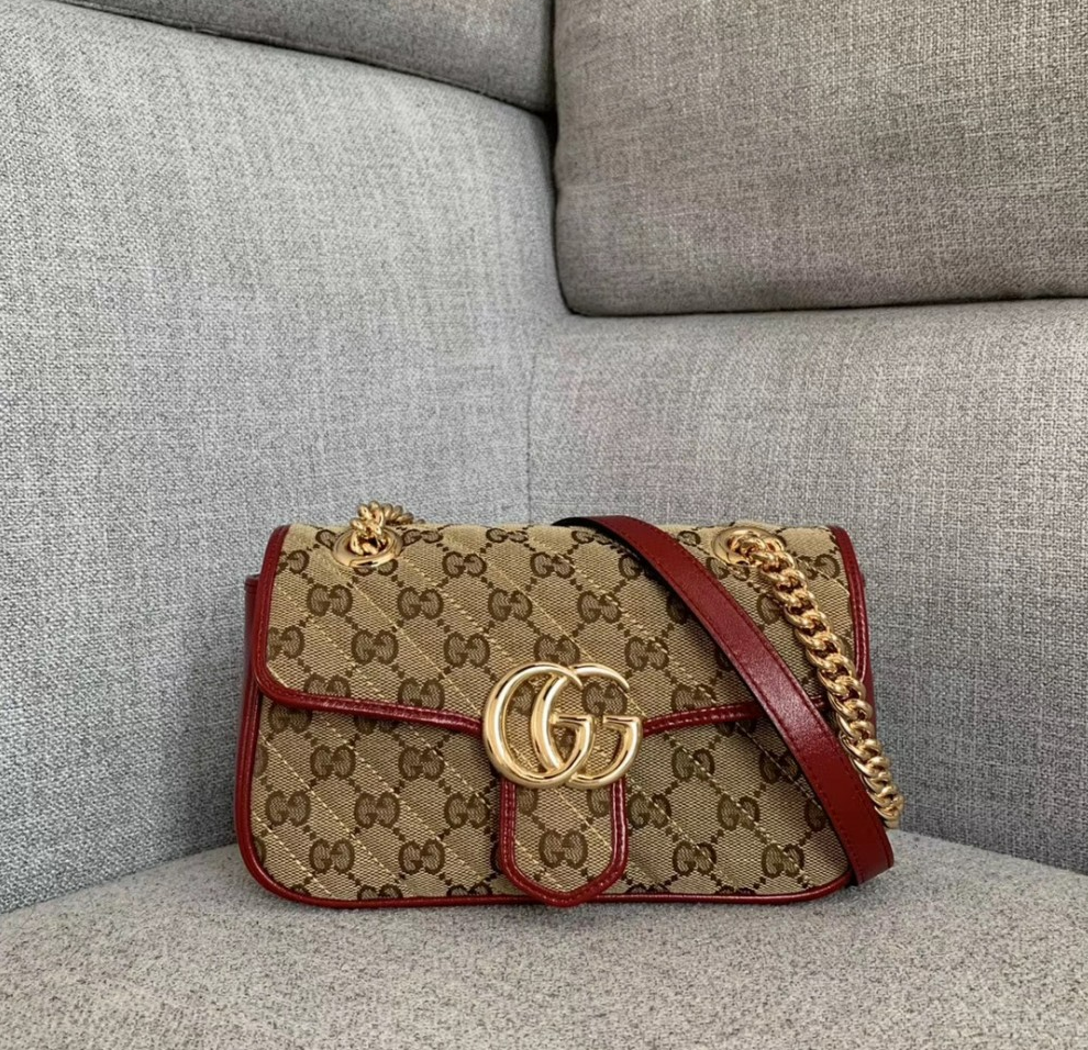 Gucci Red Sling Bag, Women's Fashion, Bags & Wallets, Cross-body Bags on  Carousell
